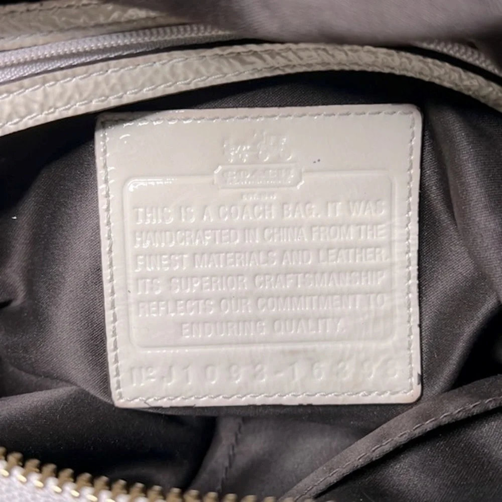 COACH Authentic 16298 - Picture 14 of 17